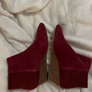 Sole Society burgundy wedge booties